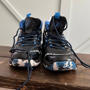 EUC Amazon Kids Black and Blue Sneakers